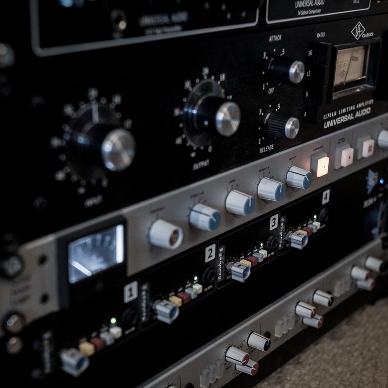 mixing and mastering engineer studio equipment
